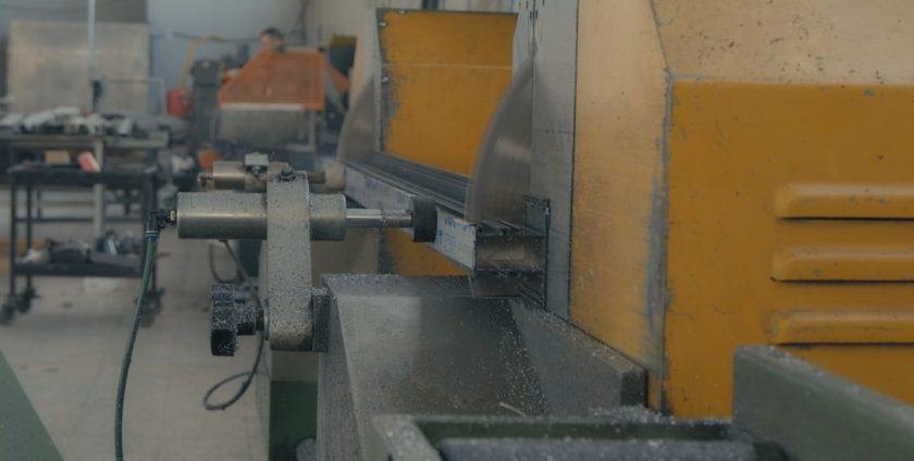 Photo Scrubber machine in action