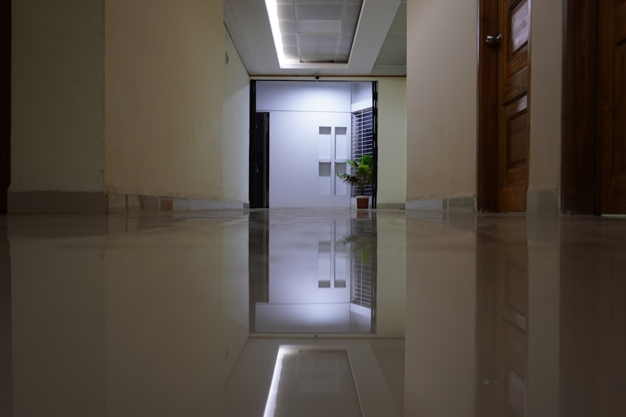 Photo Commercial Floor Scrubber